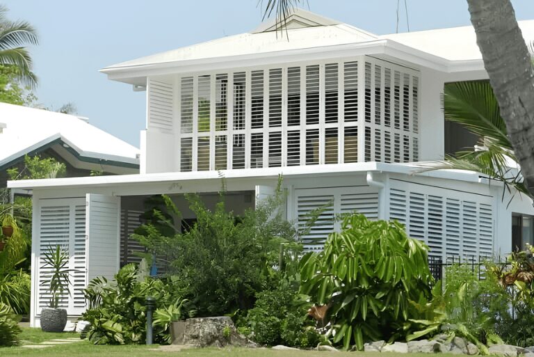weatherwell-white-externalaluminiumshutter01