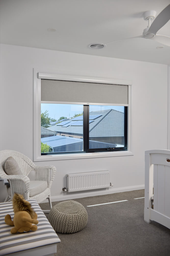 taylors-hill-soluna-roller-shade